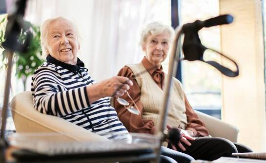 Jakie udogodnienia oferuje dom dla seniora z chorobami przewlekłymi?