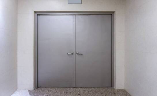 Innowacyjne rozwiązania w projektowaniu pancernych drzwi