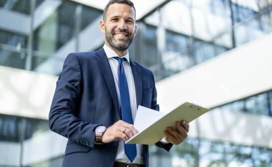 Proces doręczania dokumentów przez sądowego komornika – co warto wiedzieć?