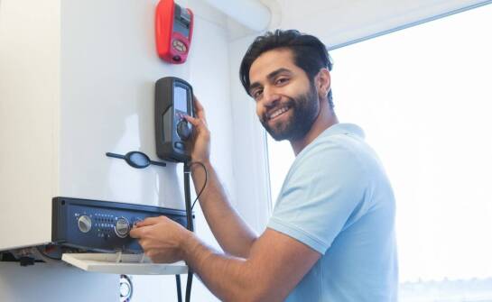 Jak serwisowanie pieców Ariston wspiera ochronę środowiska?