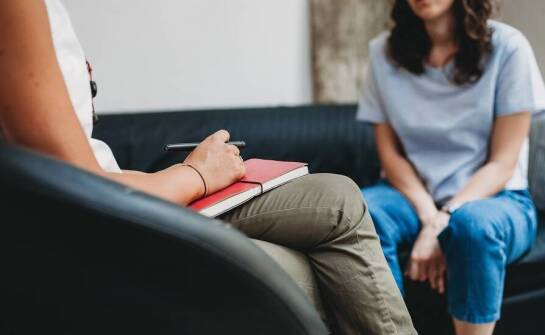 Jakie techniki motywacyjne są stosowane w terapii zaburzeń odżywiania?