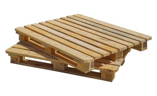 Suszenie palet jako sposób na zwiększenie odporności na warunki atmosferyczne