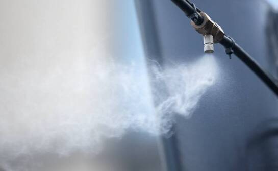 Jak nowoczesne technologie do nawilżania wpływają na wydajność w przemyśle tekstylnym?