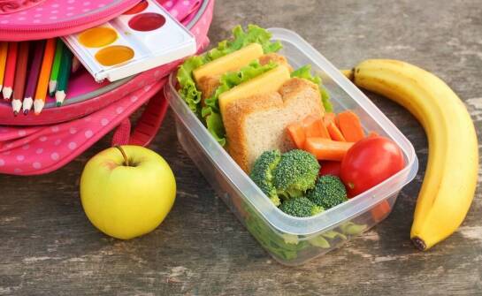 Catering dla przedszkoli: Znaczenie lokalnych produktów w codziennym menu