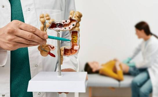 Bezpieczeństwo pacjenta a kolonoskopia – jak dbamy o komfort podczas badania?