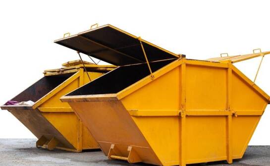 Samowyładowcze kontenery: jak wpływają na efektywność gospodarowania odpadami?