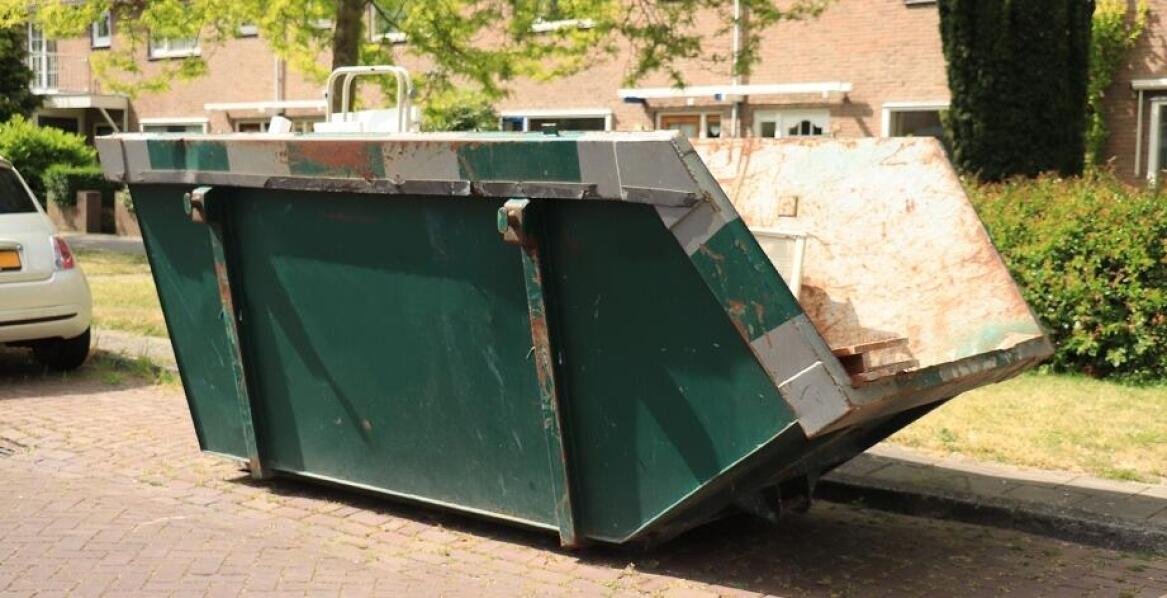 Jak stalowe kontenery samowyładowcze wpływają na ekologiczną gospodarkę odpadami?