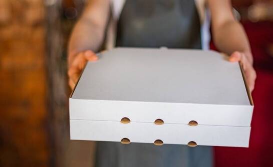 Pudełka do pizzy – jak poprawiają logistykę dostaw?