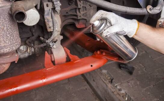 Jakie są kluczowe cechy dobrego aerozolu do rdzy?