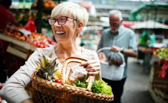 Jak hurtownie wspierają lokalnych producentów przetworów?
