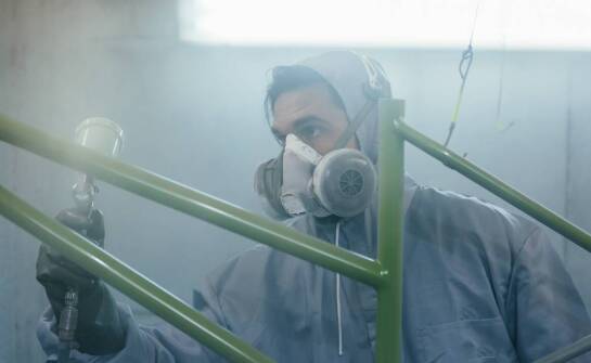 Jakie znaczenie ma wybór odpowiedniego warsztatu dla jakości proszkowego lakierowania?