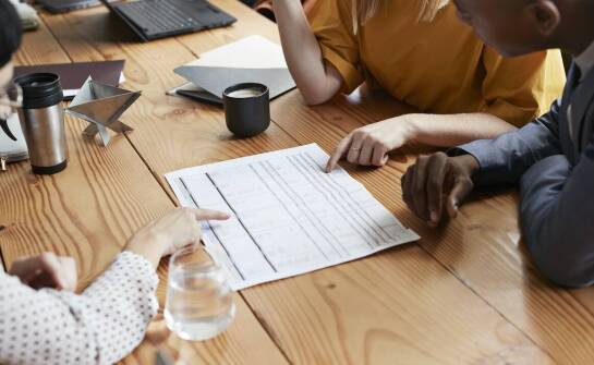 Optymalizacja podatkowych rozliczeń dla osób pracujących poza Polską