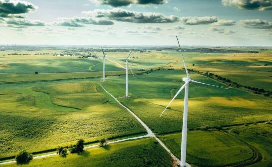 Wpływ przydomowych wiatrowych elektrowni na naturalne środowisko