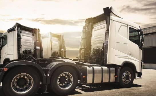 Zastosowanie nowoczesnych kompresorów w hydraulice siłowej w ciągnikach siodłowych