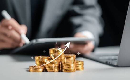 Refinansowanie kredytów – dlaczego warto skorzystać z usług finansowego doradcy?