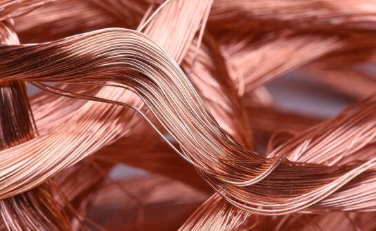 Analiza rynku: Jakie trendy wpływają na ceny miedzi?