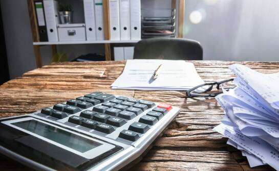 Czynniki wpływające na koszt leasingu siodłowego ciągnika dla początkujących przedsiębiorstw