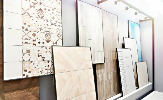 Wybór ceramicznych płytek do wnętrz o dużym natężeniu ruchu