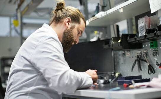 Dlaczego warto wybrać serwis GSM do aktualizacji oprogramowania?