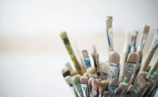 Wybór odpowiednich materiałów do produkcji szczotek – co warto wiedzieć?