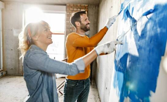 Jak firma remontowa może pomóc przy kompleksowym wykończeniu wnętrz?