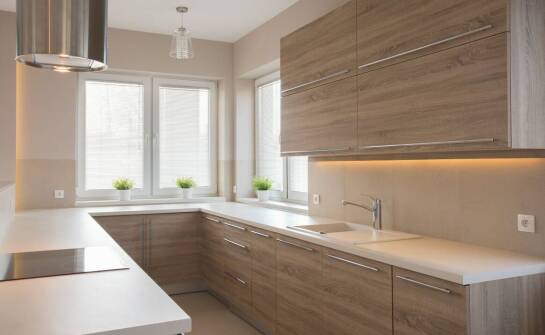 Kuchnie w Stargardzie: Jakie materiały najlepiej sprawdzają się w meblach na wymiar?