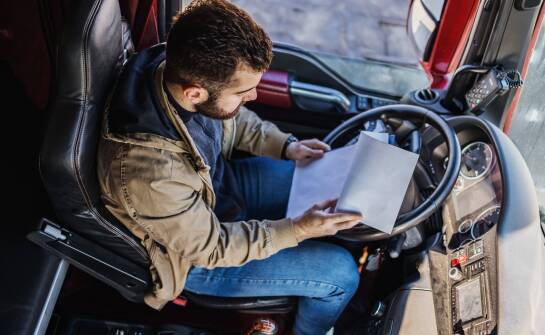 Wie viel kosten hochwertige Ledersitzbezüge und wie beurteilt man ihre Haltbarkeit