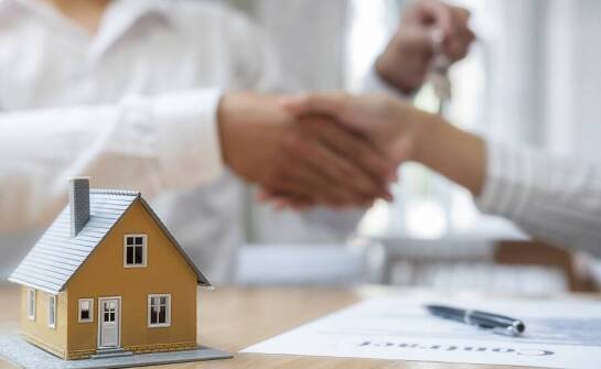 Jak przygotować się do negocjacji cenowych przy sprzedaży mieszkania?