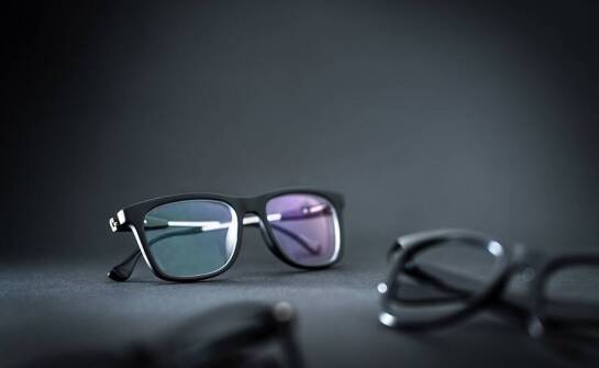 Jak zielono-czerwone okulary wspierają terapię widzenia przestrzennego?