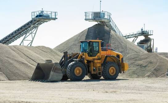 Zalety ergonomicznej kabiny w nowoczesnych kołowych ładowarkach