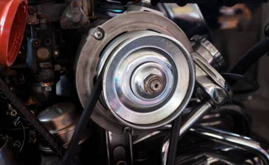 Dlaczego warto korzystać z oryginalnych części przy regeneracji klimatyzacyjnej sprężarki?