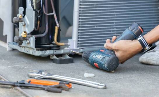 Kluczowe kroki w regeneracji maszyn budowlanych dzięki mobilnemu serwisowi.