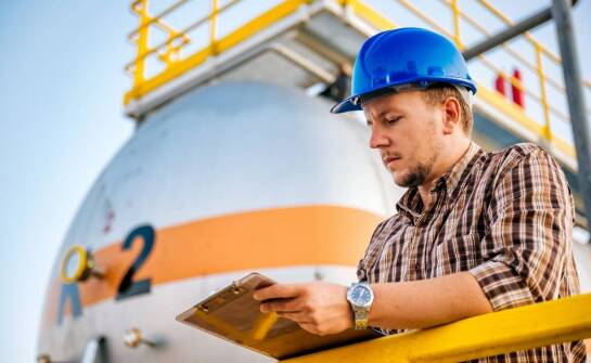 Jakie dokumenty są potrzebne do przeglądów UDT dla podestów ruchomych?