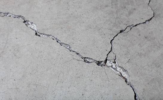 Efektywność iniekcji w naprawach żelbetowych pęknięć