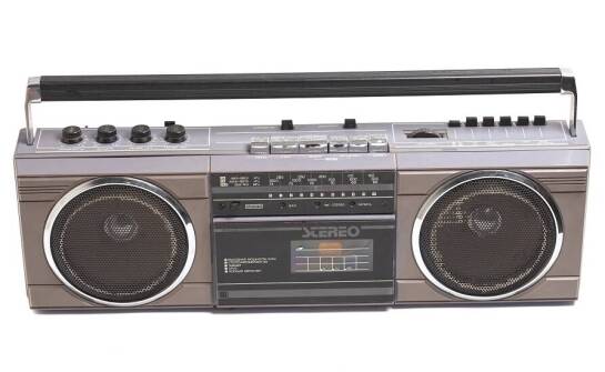 Jak dobrać odpowiednie budowlane radio do specyfiki swojej pracy?