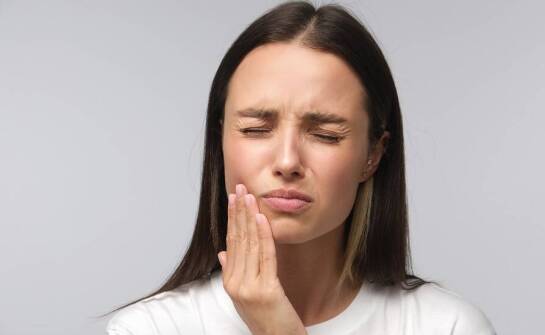 Szybka reakcja na ból zęba - kiedy udać się do dentysty?