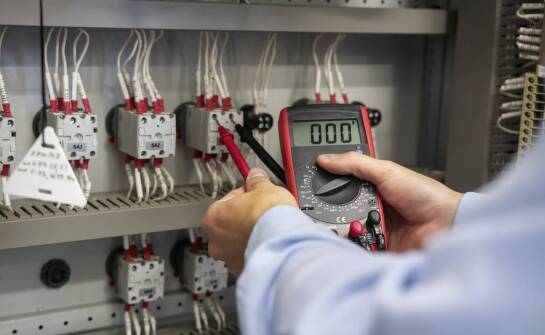 Rola pomiarów w utrzymaniu elektrycznych instalacji na najwyższym poziomie
