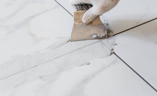 Żywiczna fuga jako element wzmacniający estetykę granitowej kostki