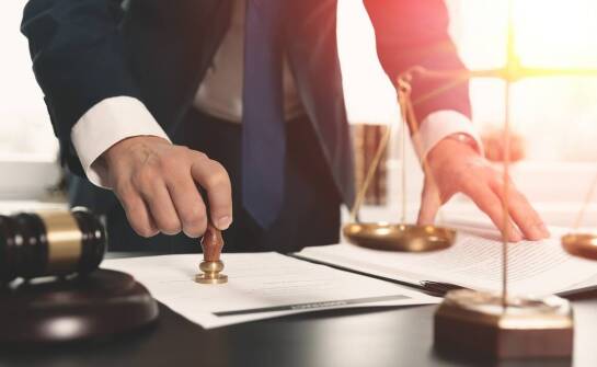 Jakie są korzyści z konsultacji u notariusza przed zawarciem umowy?