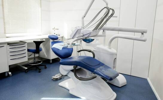 Leczenie urazów jamy ustnej: jakie metody stosuje dentystyczny szpital?
