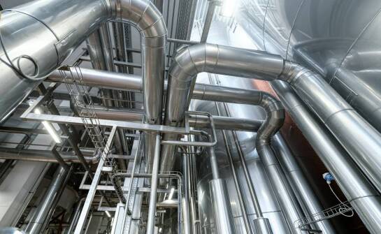 Jakie są kluczowe zalety wyboru ocynkowanych rur w przemyśle?