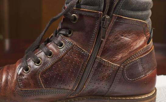 Czy trzewiki męskie skórzane wytrzymają dłużej niż jeden sezon?