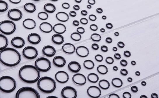 Wpływ atestowanych gumowych mieszanek na trwałość uszczelnień