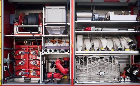 Jak wybrać odpowiedni przeciwpożarowy sprzęt dla firmy?