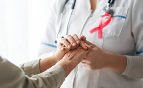 Jak holistyczne podejście do opieki onkologicznej poprawia jakość życia pacjentów?