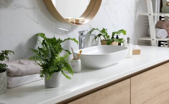 Dlaczego warto sięgnąć po zagęszczający szampon do włosów w codziennej pielęgnacji?