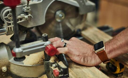 Czopiarki do drewna – jak dostosować je do specyficznych wymagań produkcyjnych?