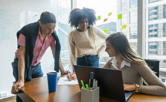 Jak księgowe konsultacje wspierają rozwój strategii biznesowej?