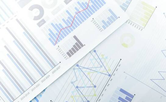 Kluczowe różnice między pełną księgowością a uproszczoną księgowością