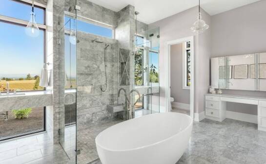 Zastosowanie grzewczych mat w mokrych pomieszczeniach – bezpieczeństwo i korzyści